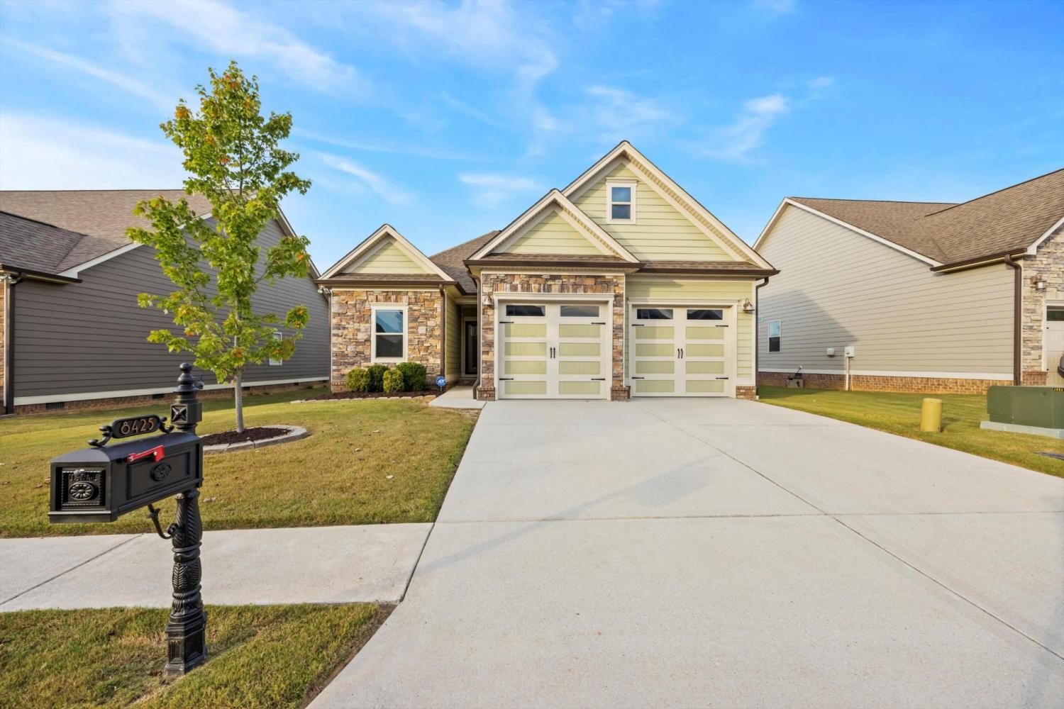 8425-Dakota-Sky-Way For Sale