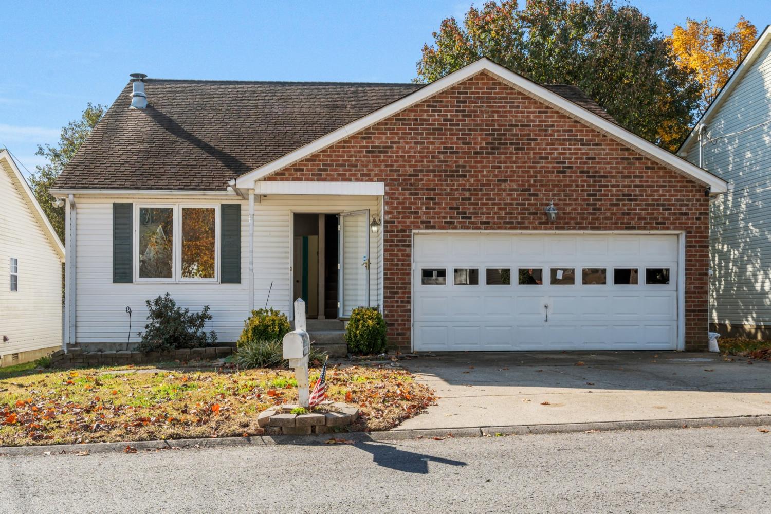 104-Edgehill-Ln For Sale