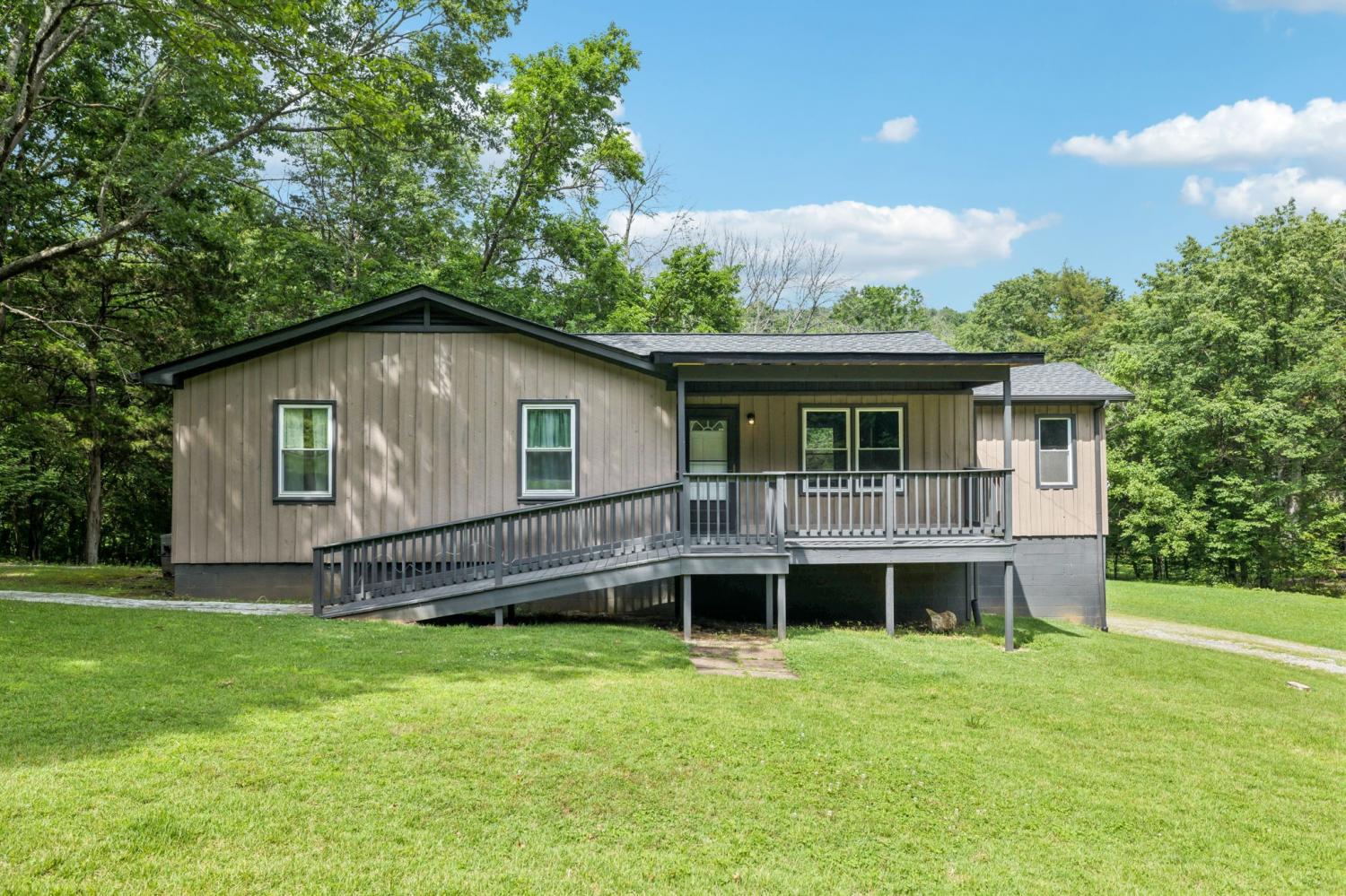 411-Tanglewood-Dr For Sale