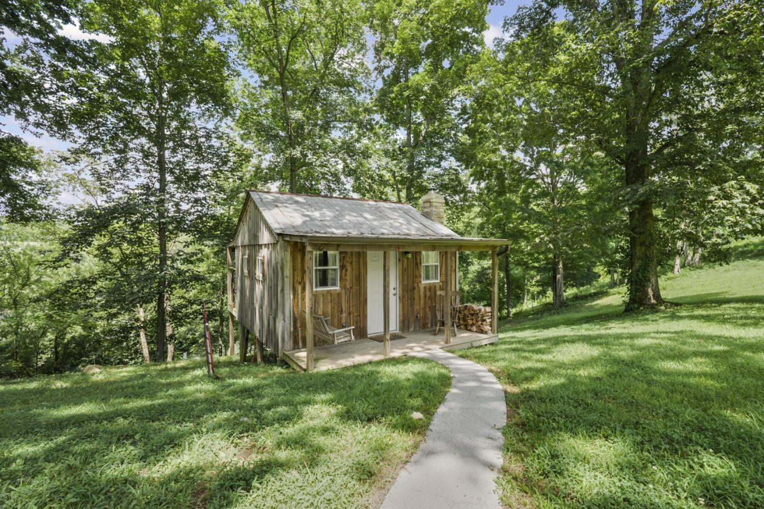 579-Blue-Springs-Rd For Sale