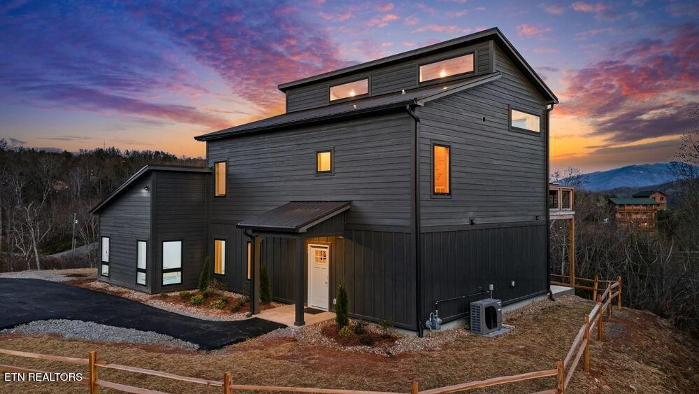 644-Ridge-Top-Loop For Sale