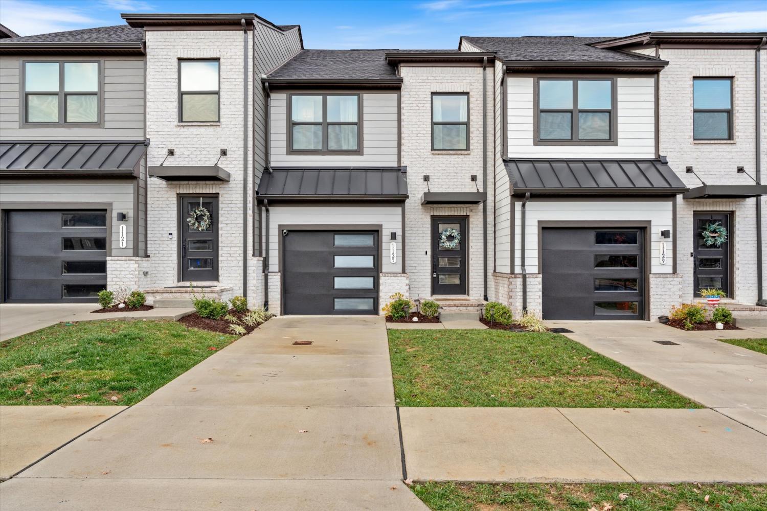 1125-Riverbrook-Dr For Sale