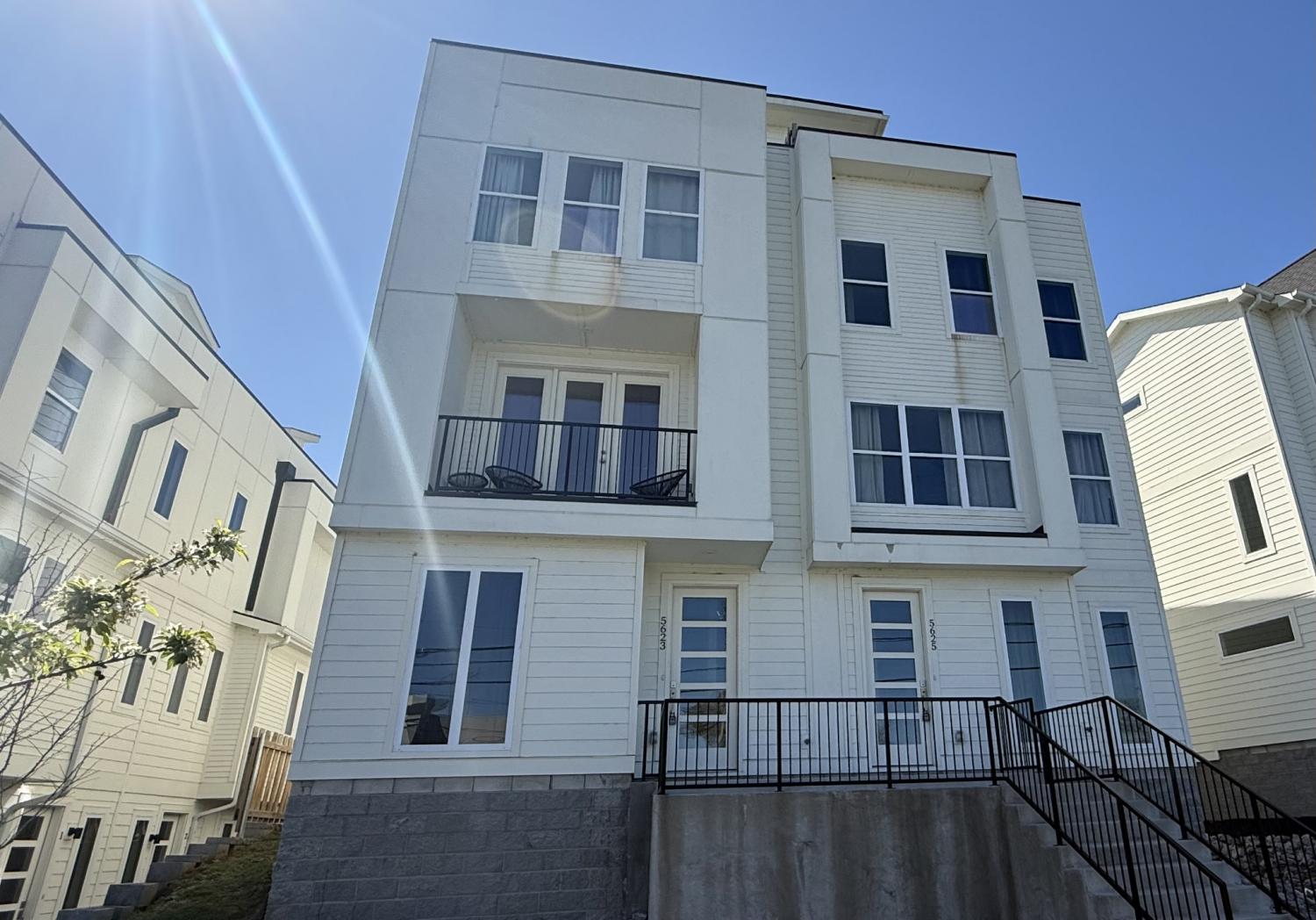 5625-Lenox-Ave For Sale