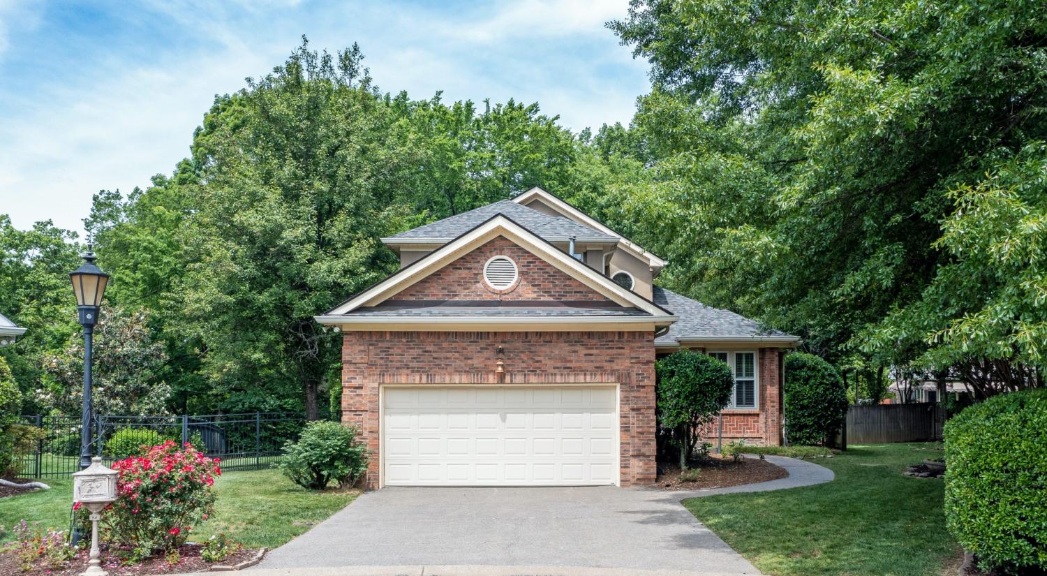 94-Trotwood-Mews For Sale