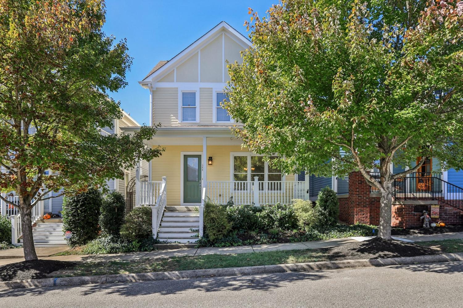 288-Augusta-Ave For Sale