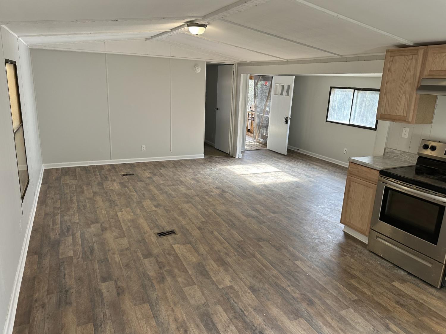 16-Patterson-Ln For Sale