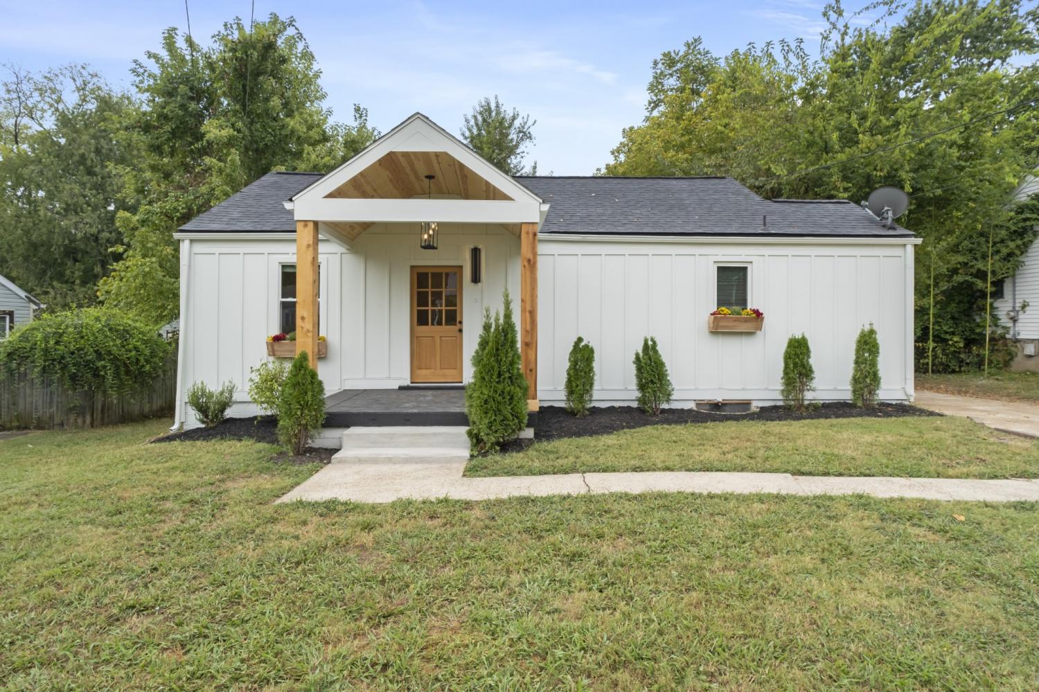 1062-Horseshoe-Dr For Sale