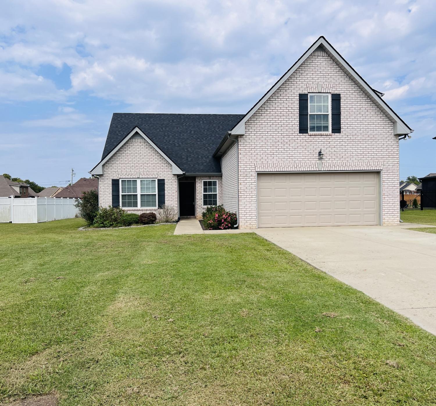 2939-Ronstadt-Dr For Sale