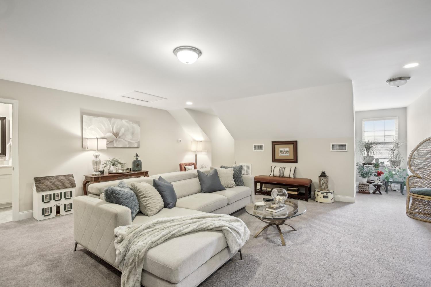 287-Chancery-Dr For Sale