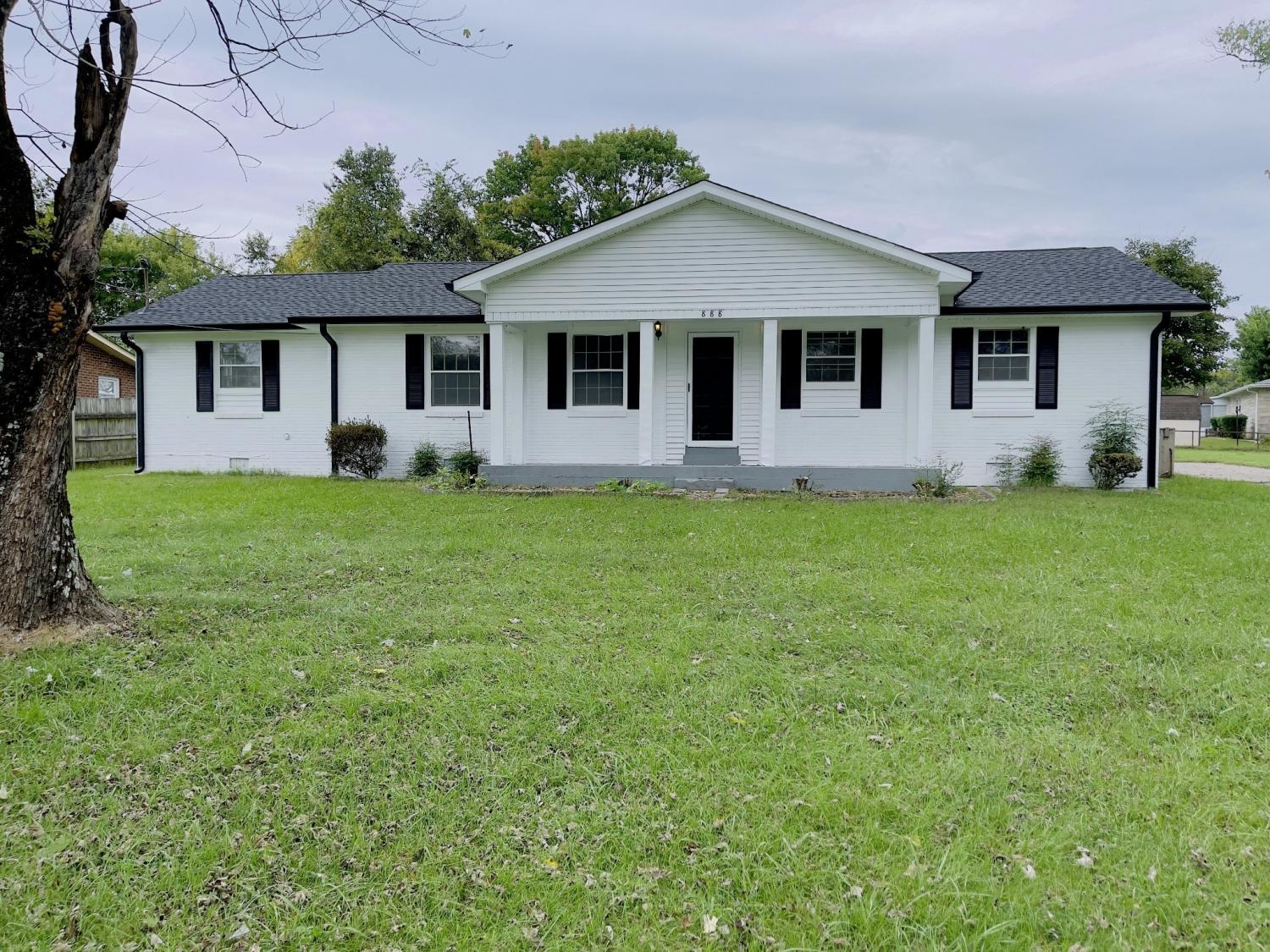 888-Leigh-Ln For Sale