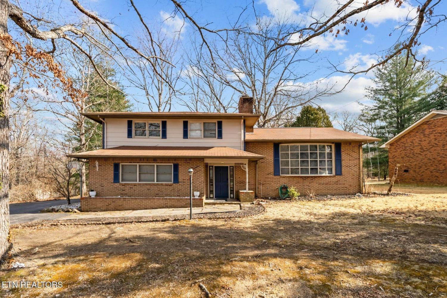 2275-Spruce-Loop For Sale