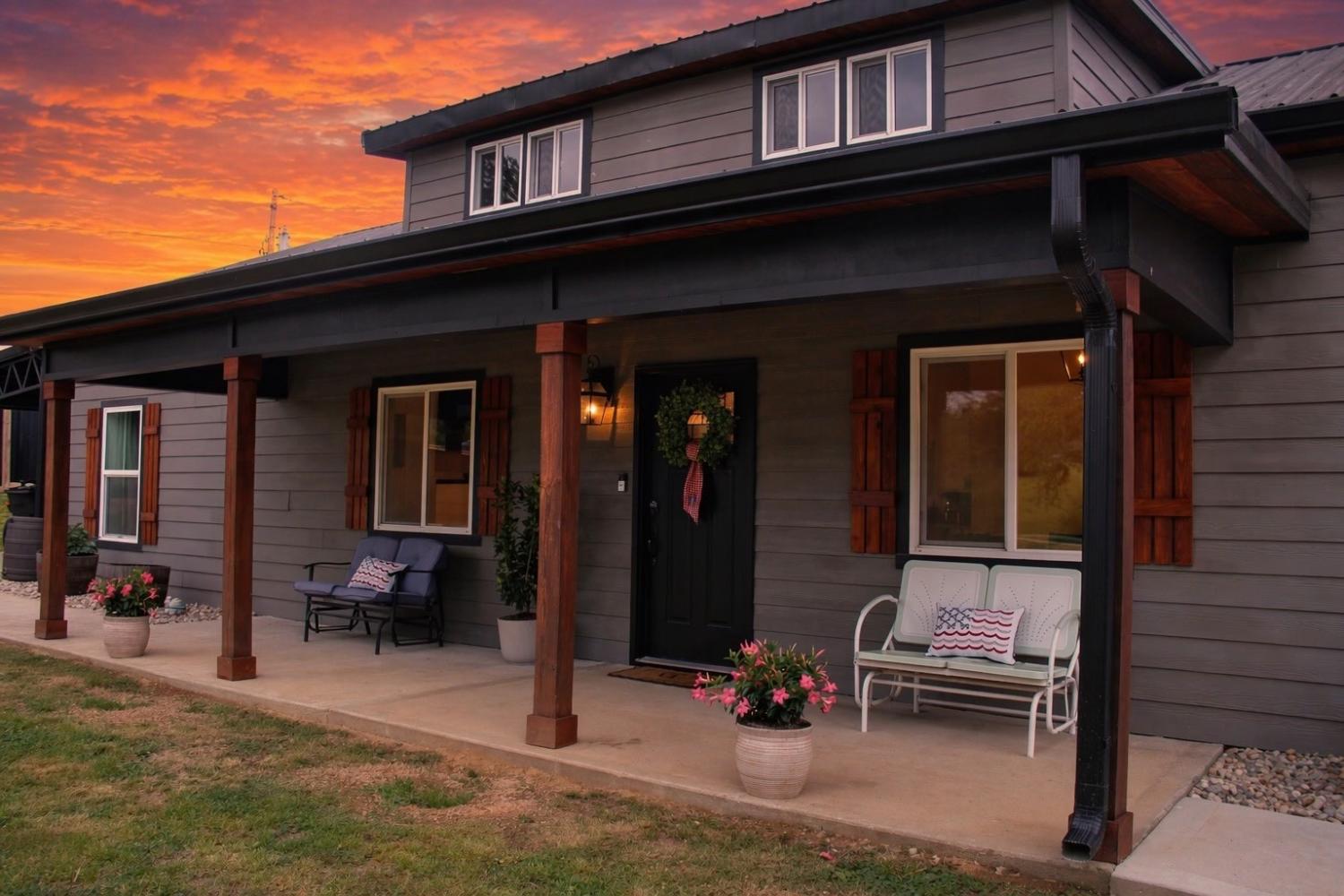 1413-Johnson-St For Sale