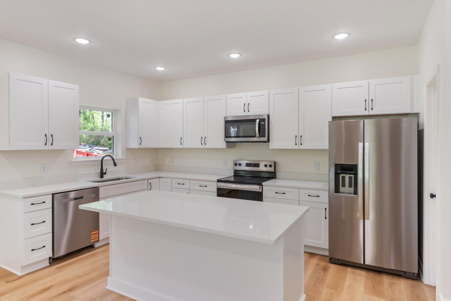 119-Oak-Dr For Sale