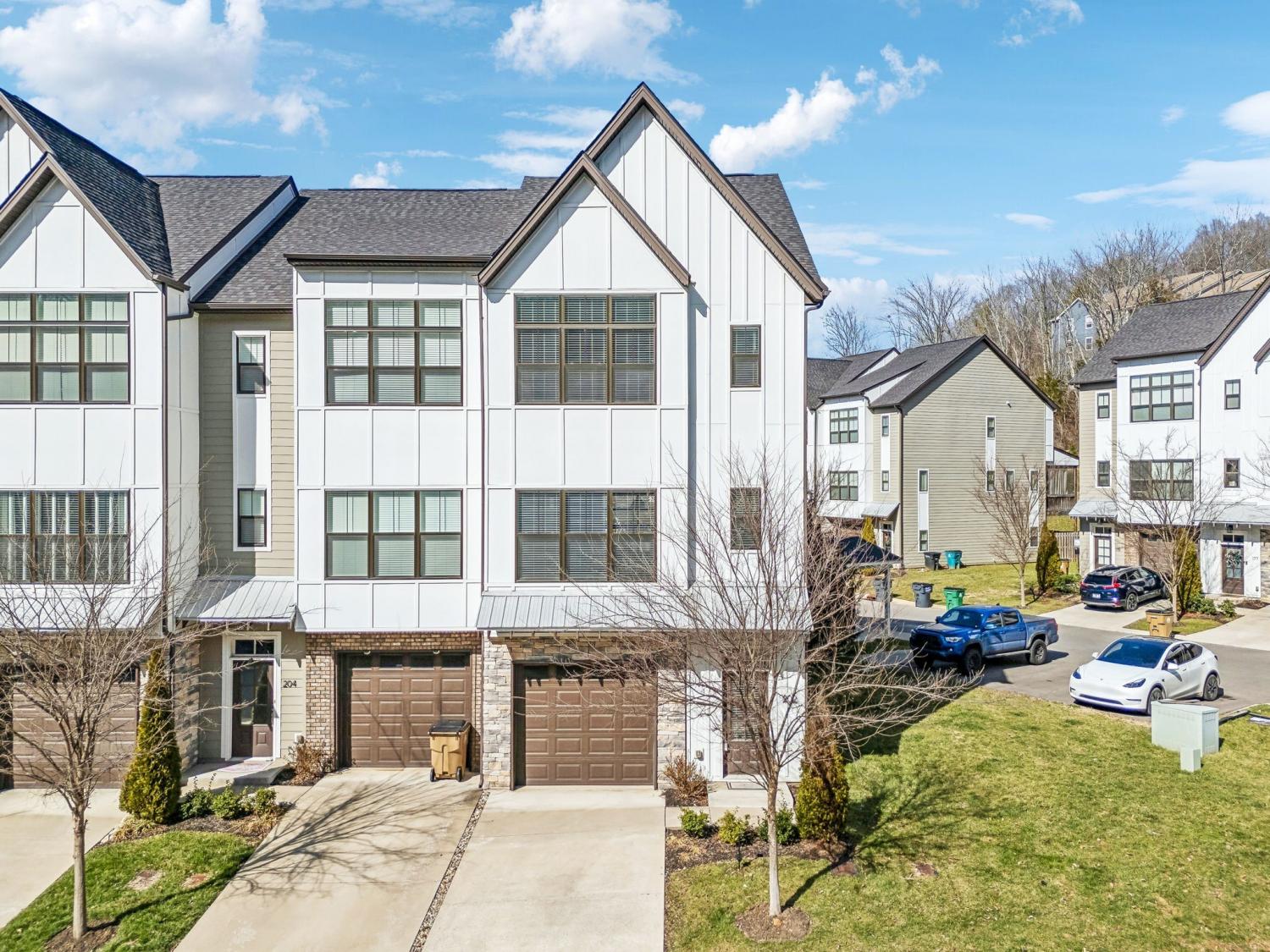 202-Stonecrest-Cir For Sale