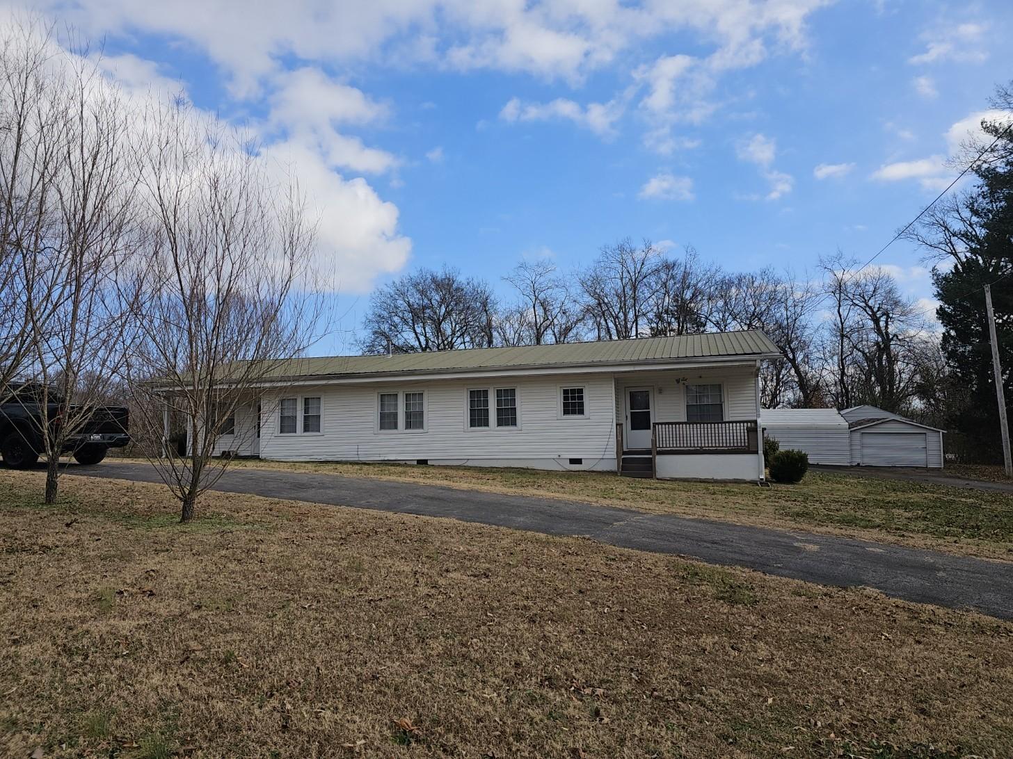 210-Twin-Oaks-Rd For Sale