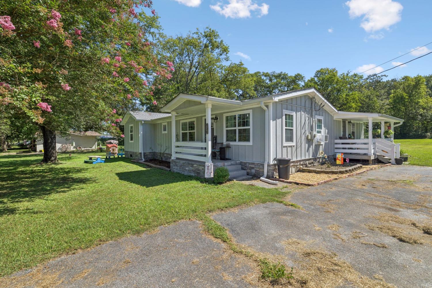 736-Hancock-Rd For Sale