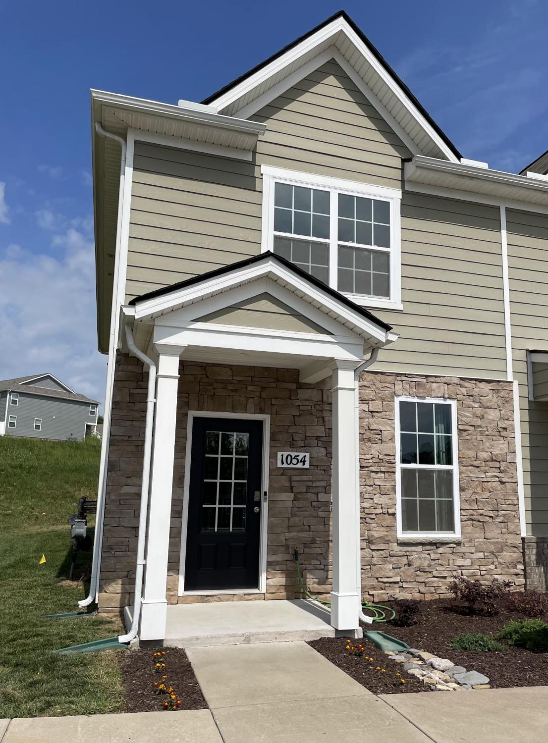 1054-Woodbridge-Blvd For Sale