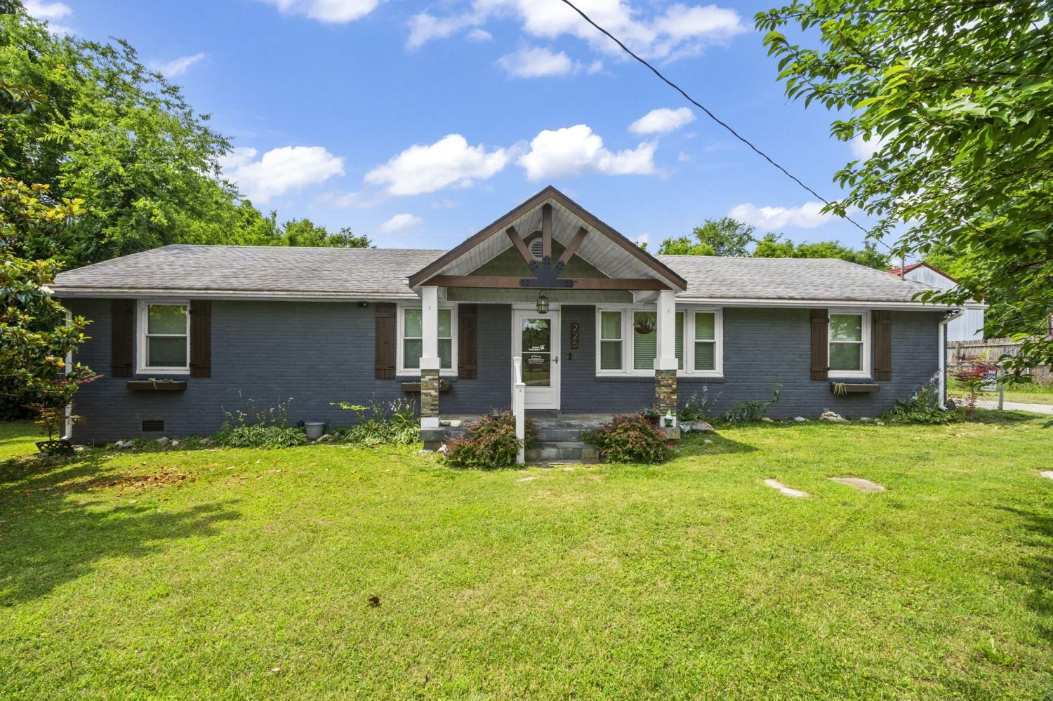 225-Nelson-Dr For Sale