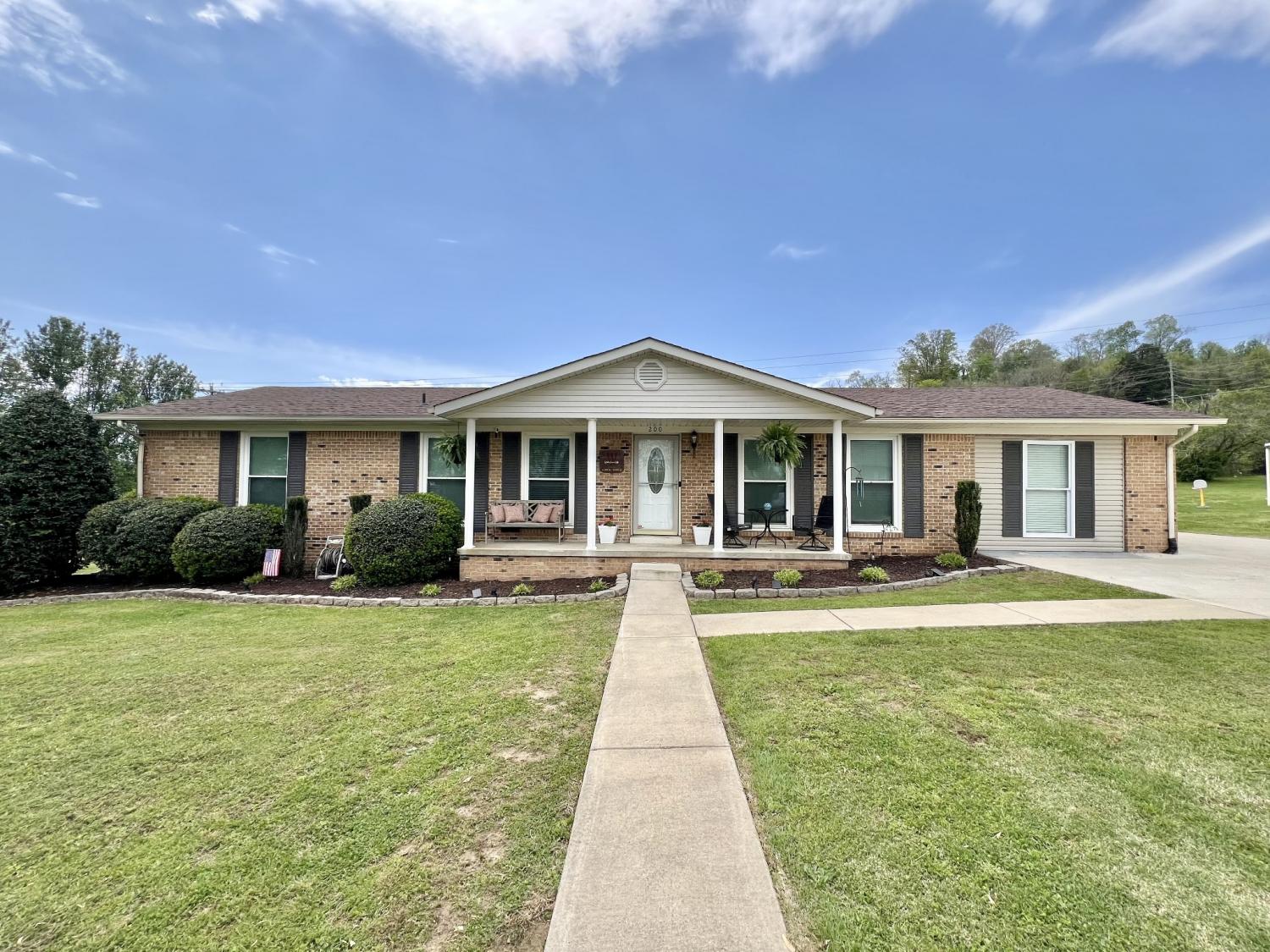 200-N-Tidwell-Cir For Sale