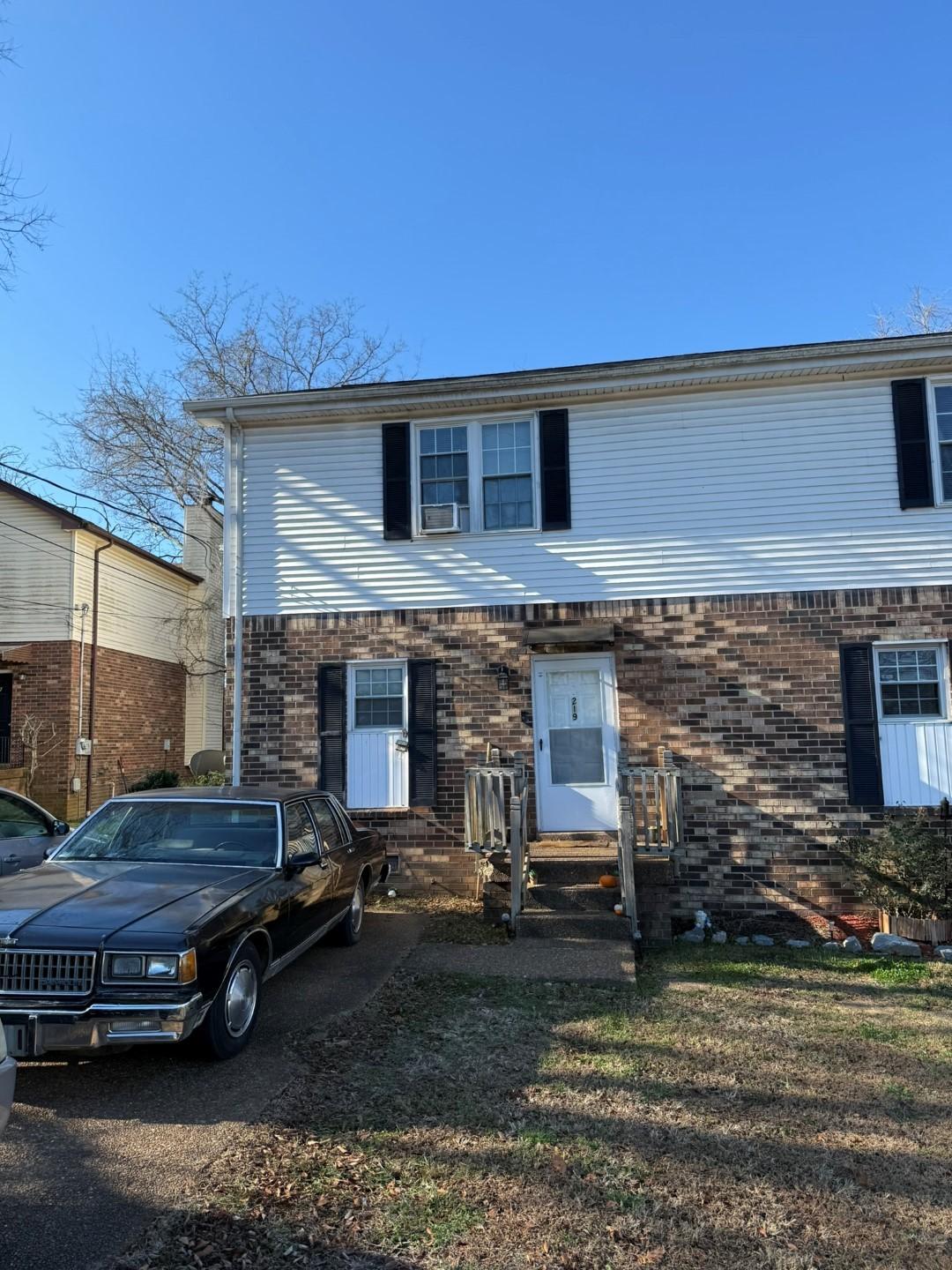 219-Macfie-Dr For Sale