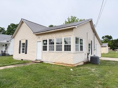 102-Hodges-St--N For Sale