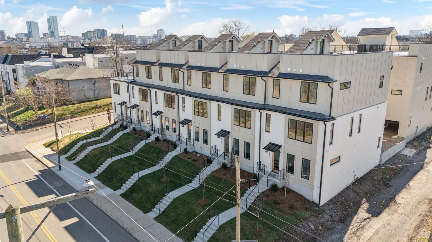 1019-12th-Ave--N For Sale
