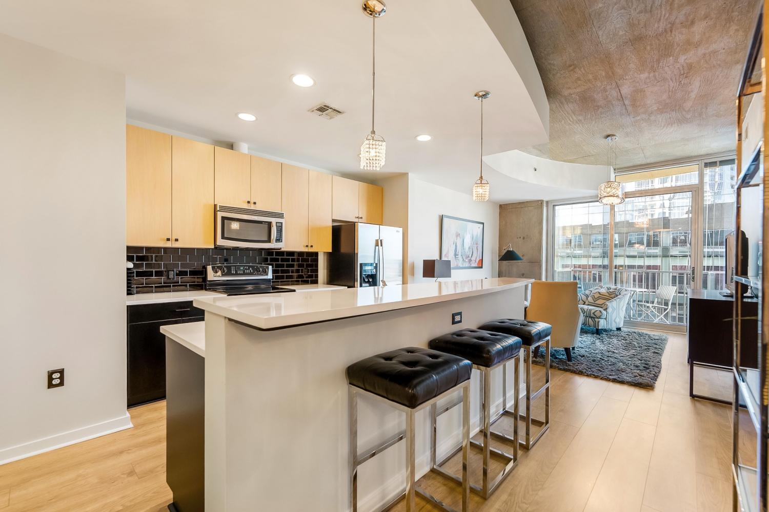 301-Demonbreun-St For Sale