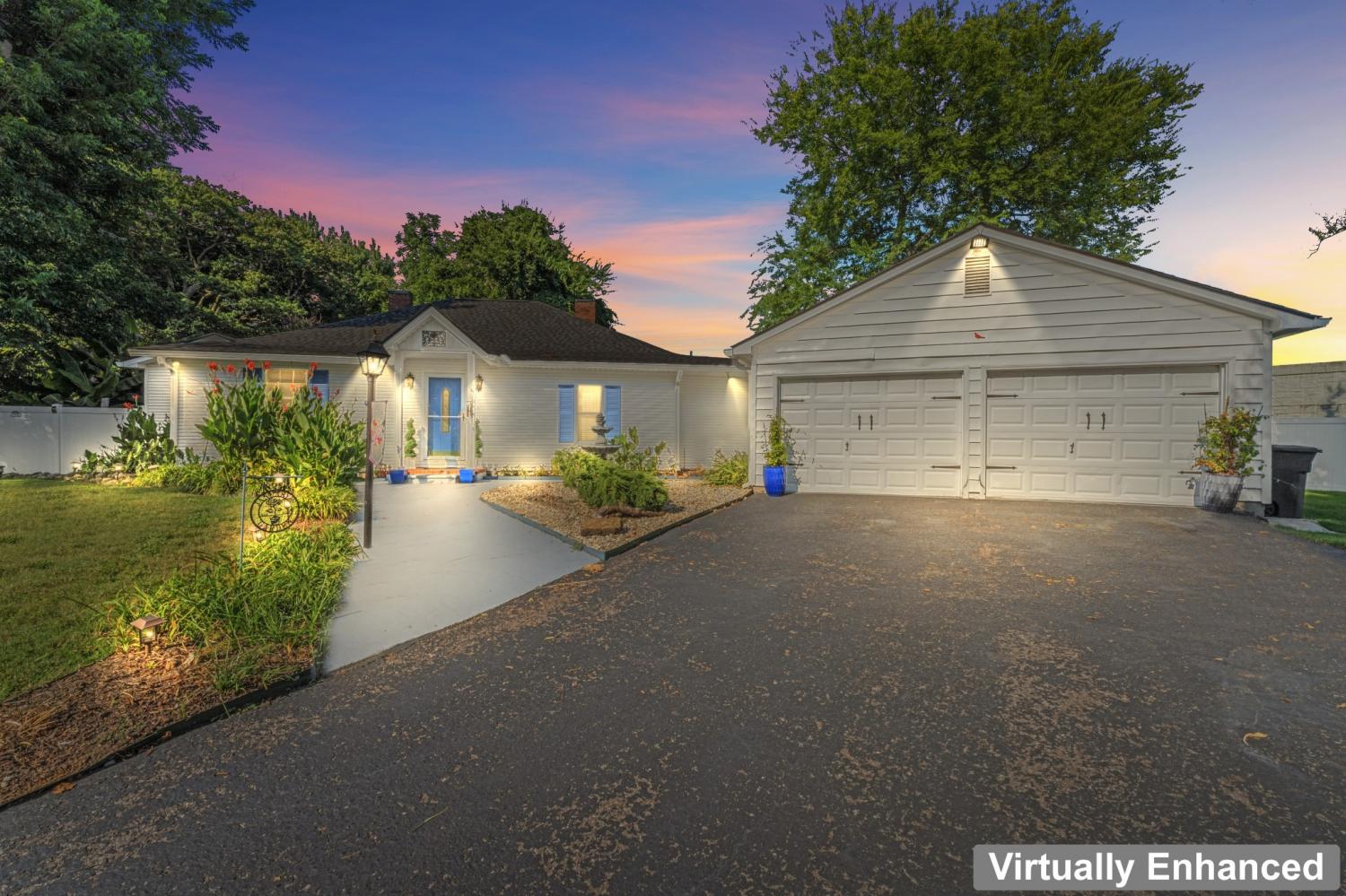 165-Rivergate-Dr For Sale