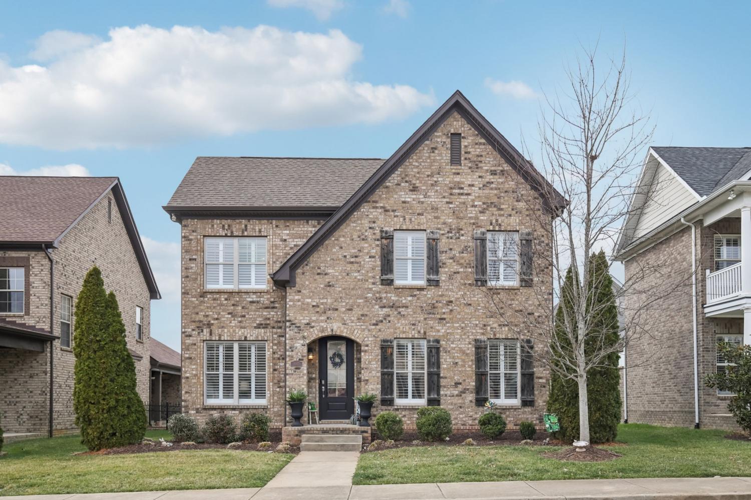 1082-N-McMahan-Dr For Sale