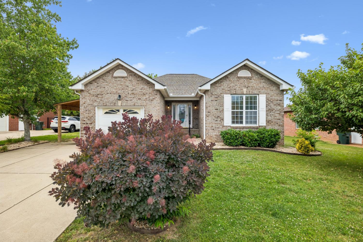 664-Community-Ct For Sale