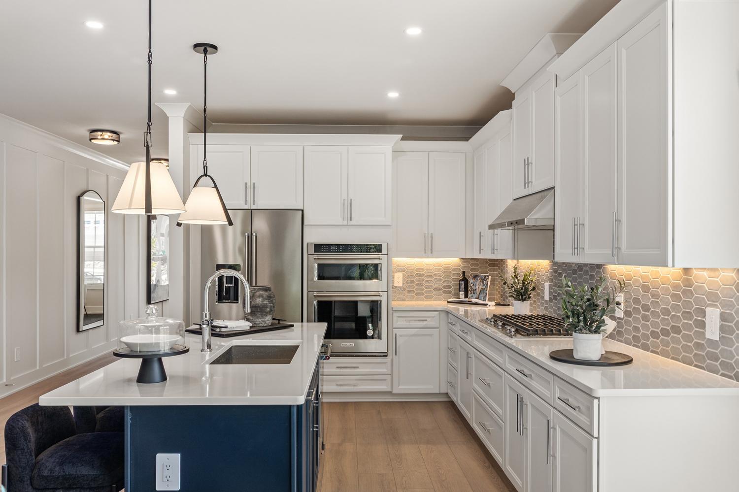 834-Silva-Loop For Sale