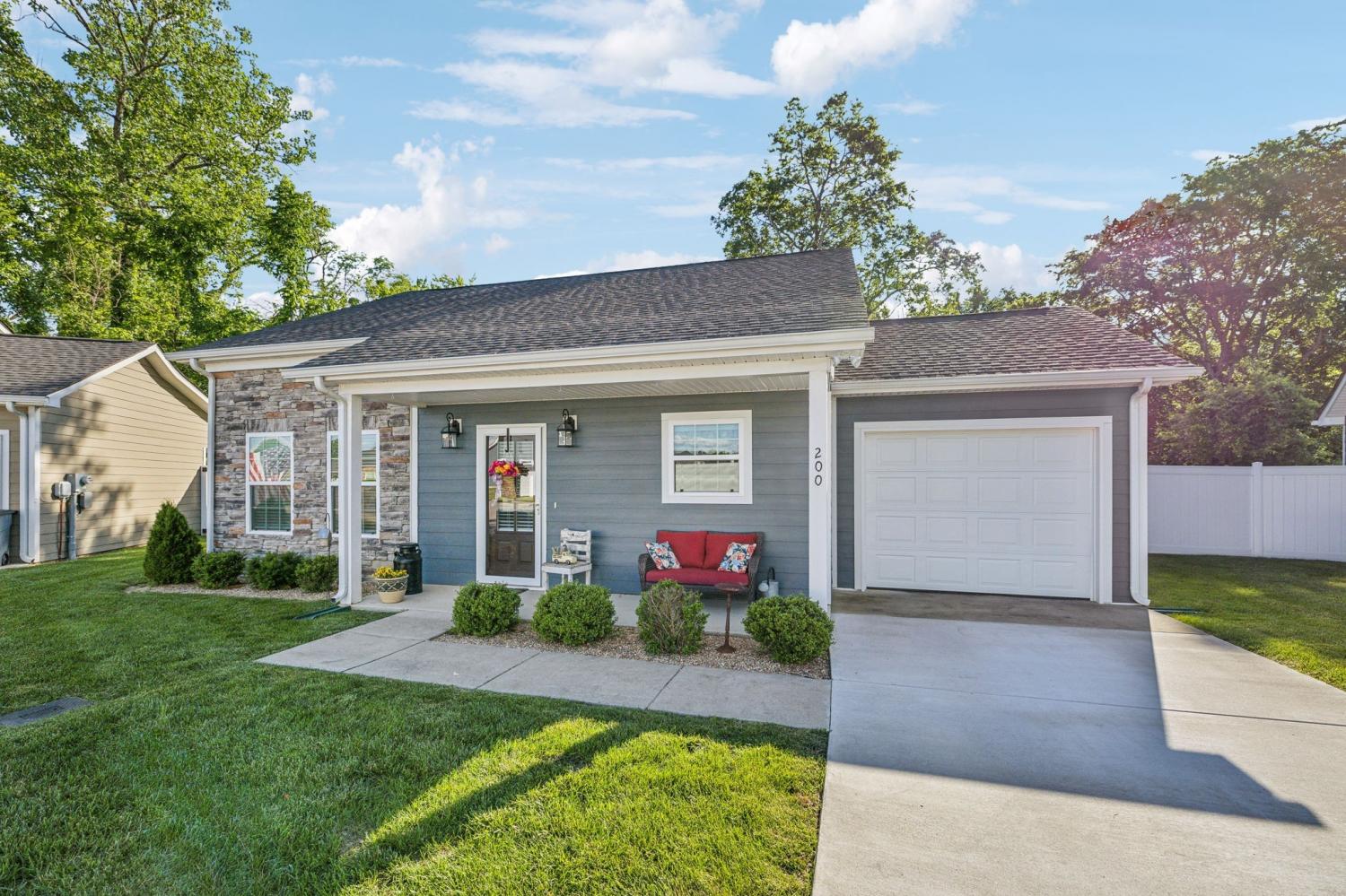 200-Nichols-Dr For Sale