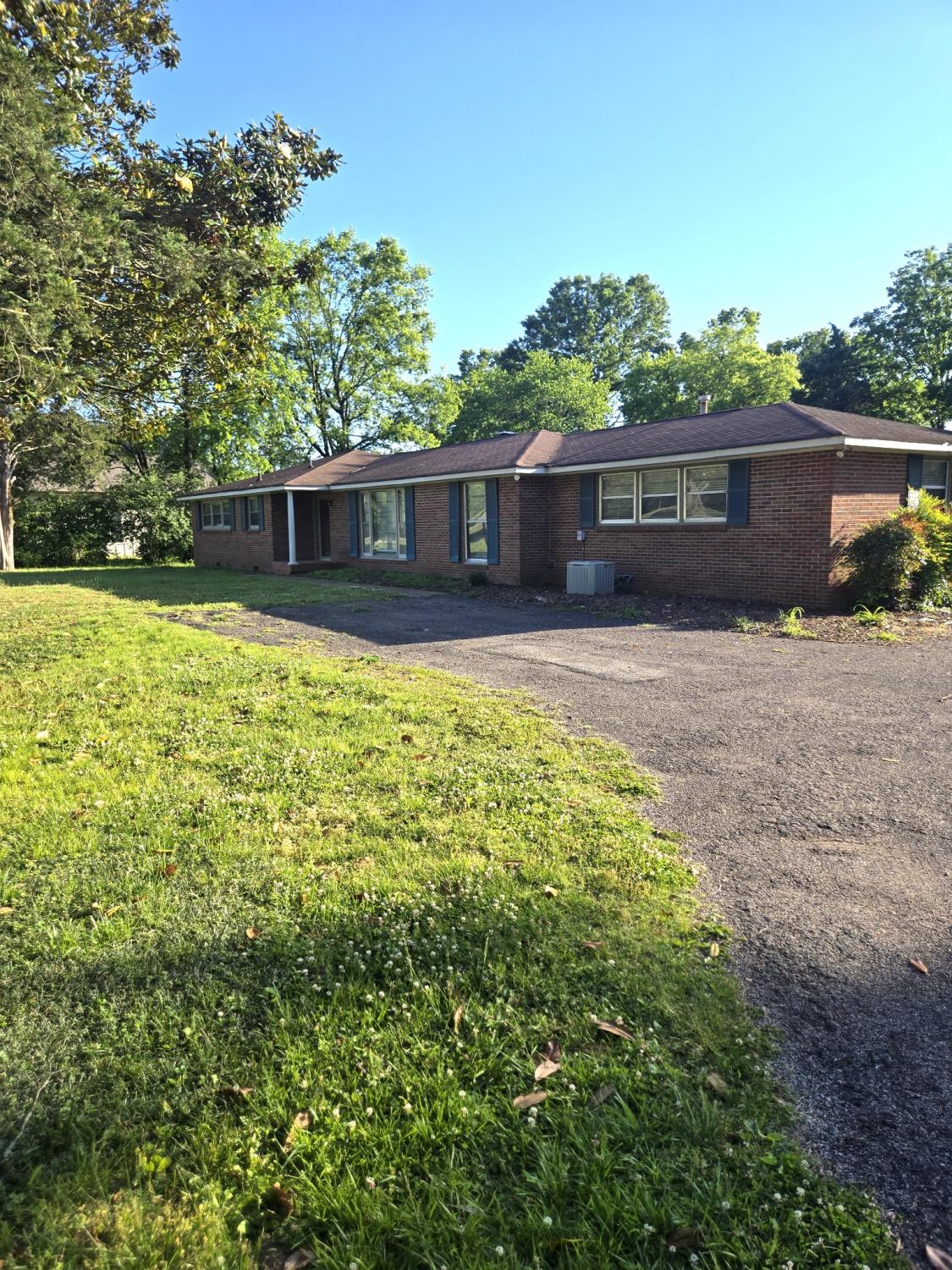 2009-Kingsbury-Dr For Sale