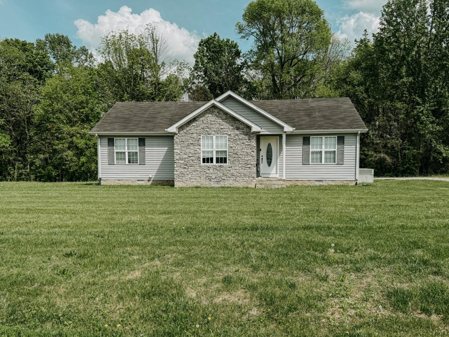 104-Leigh-Anna-Cir For Sale