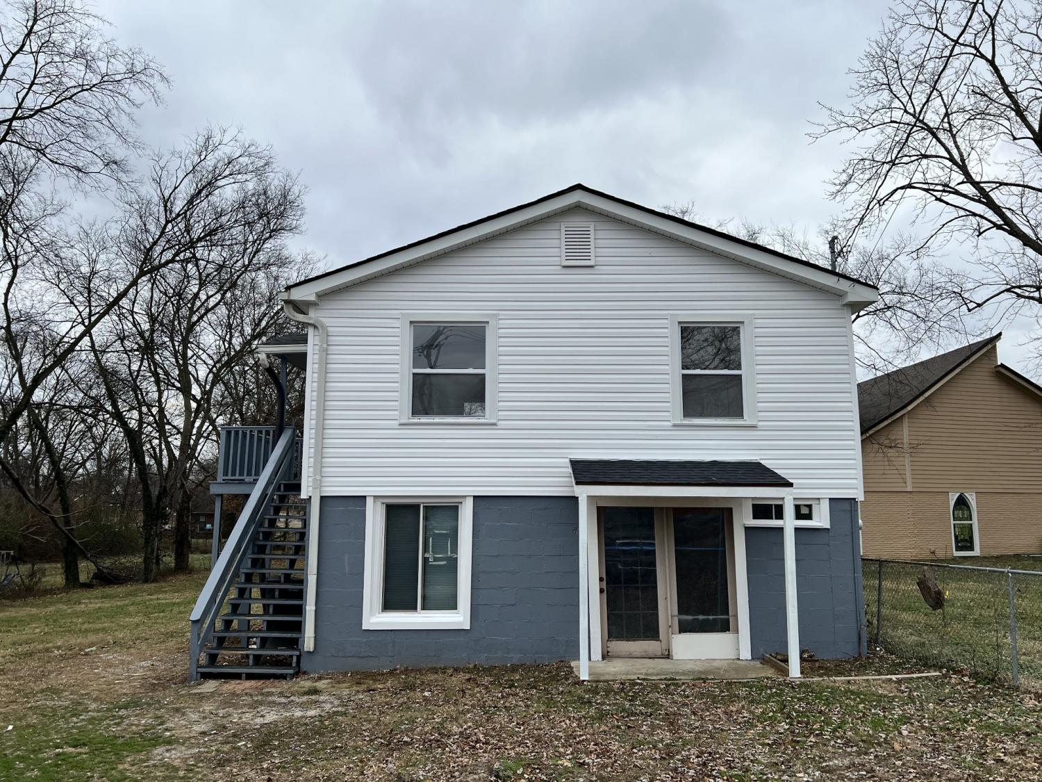 711B-W-Eastland-St For Sale