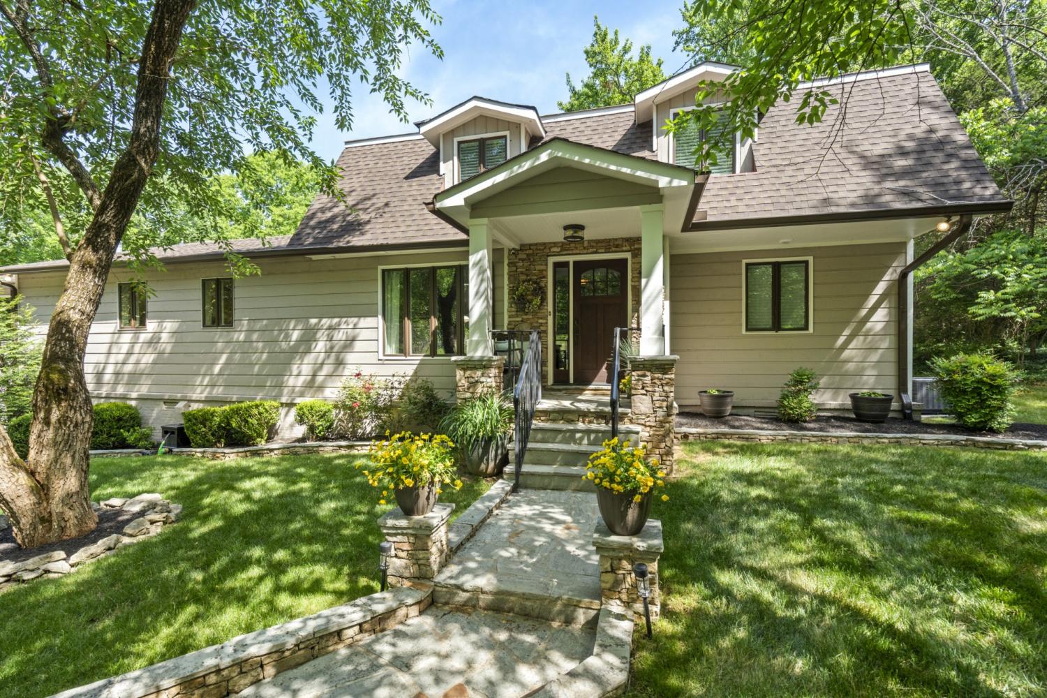 1004-Perkins-Ln For Sale