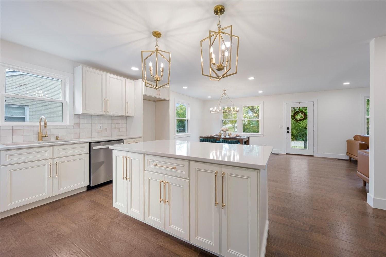 1521-Rosedale-Ave For Sale