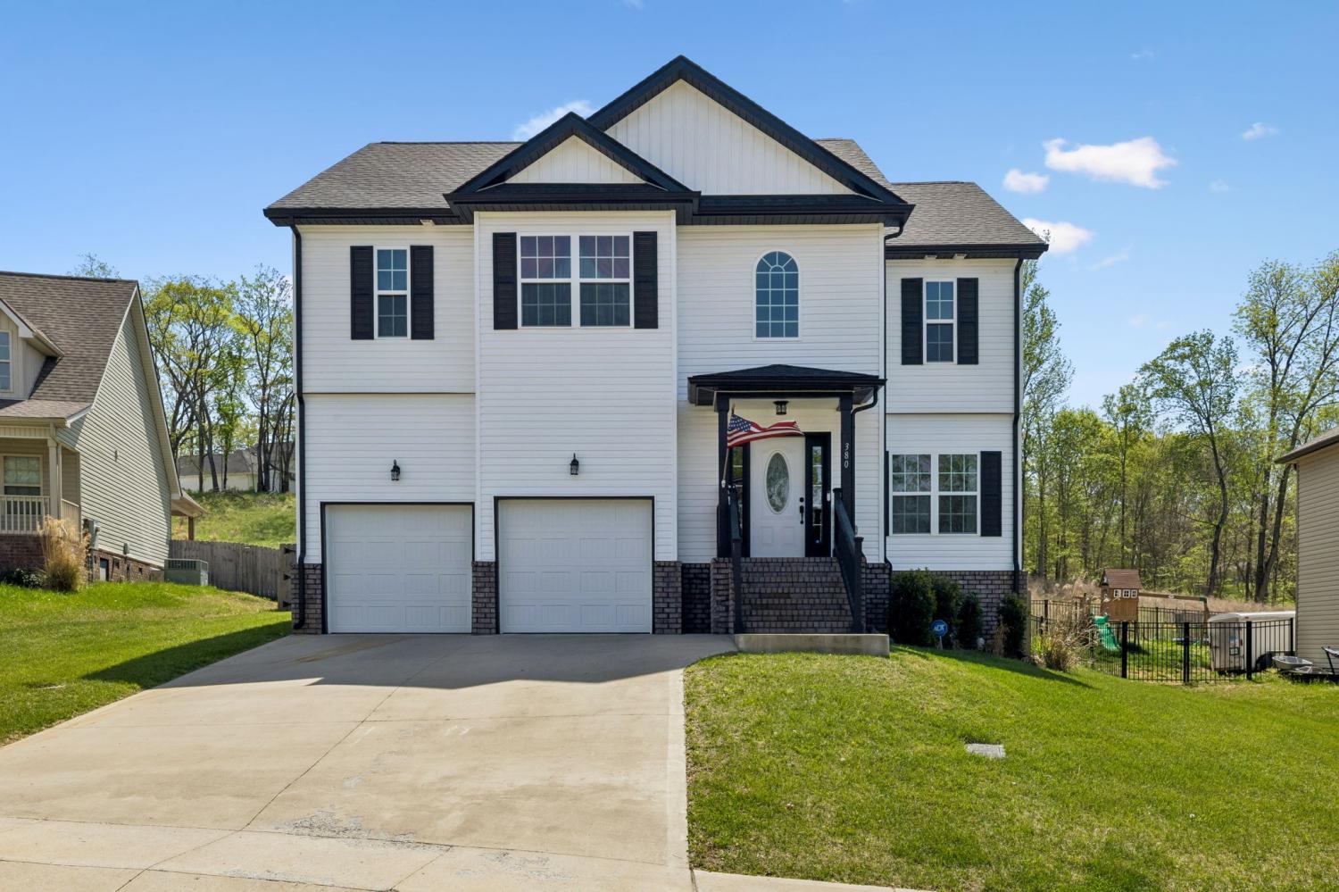 380-Barry-Dr For Sale