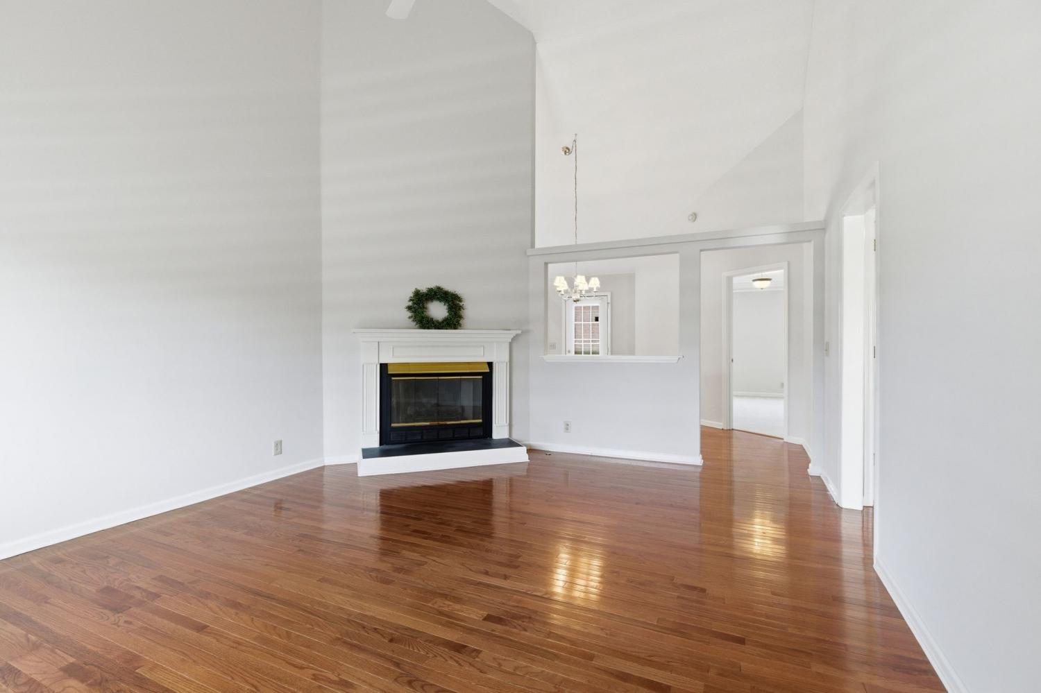 1229 Crestfield Dr TN 37211 For Sale - 