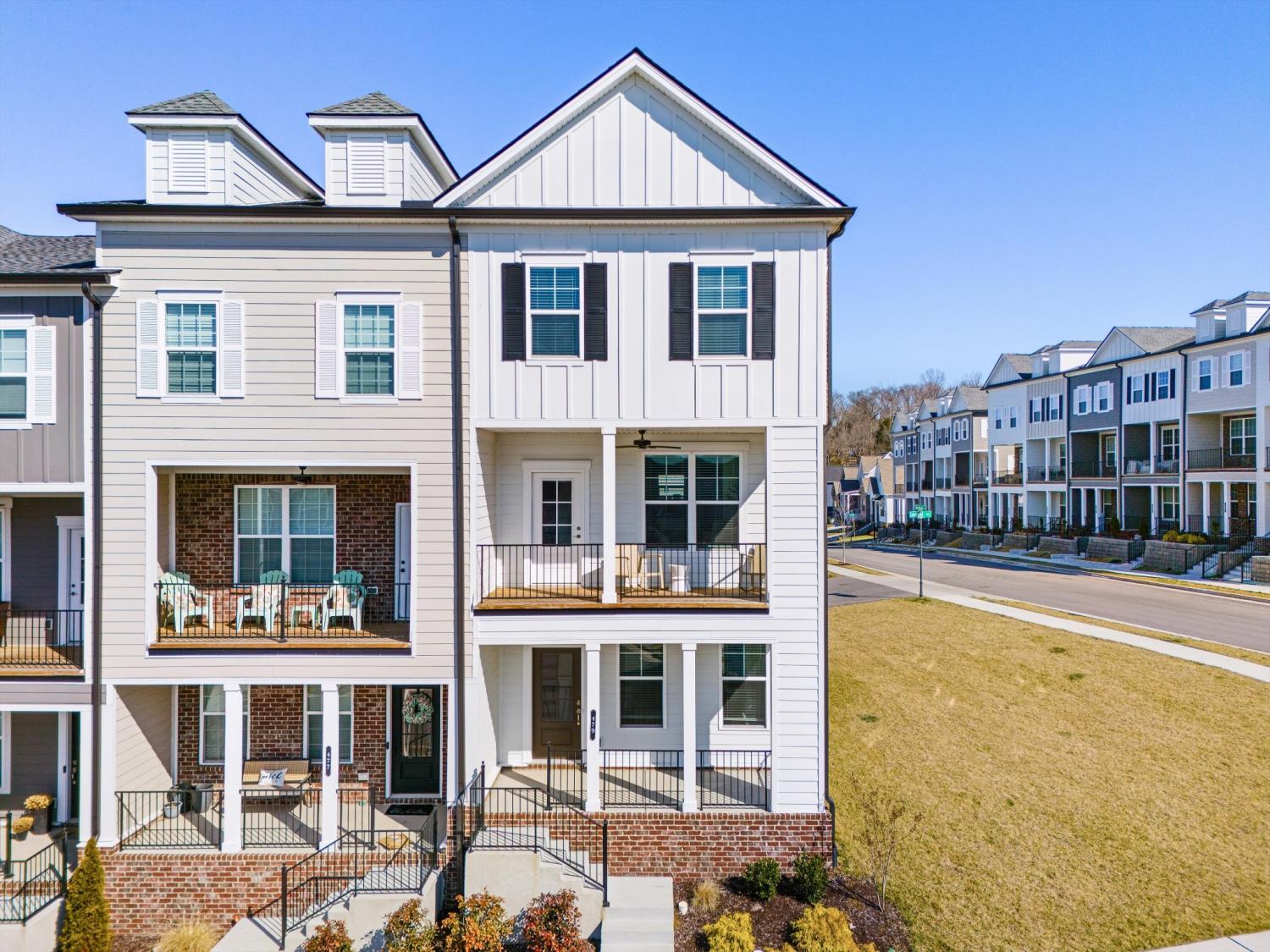 479-Portsdale-Dr For Sale