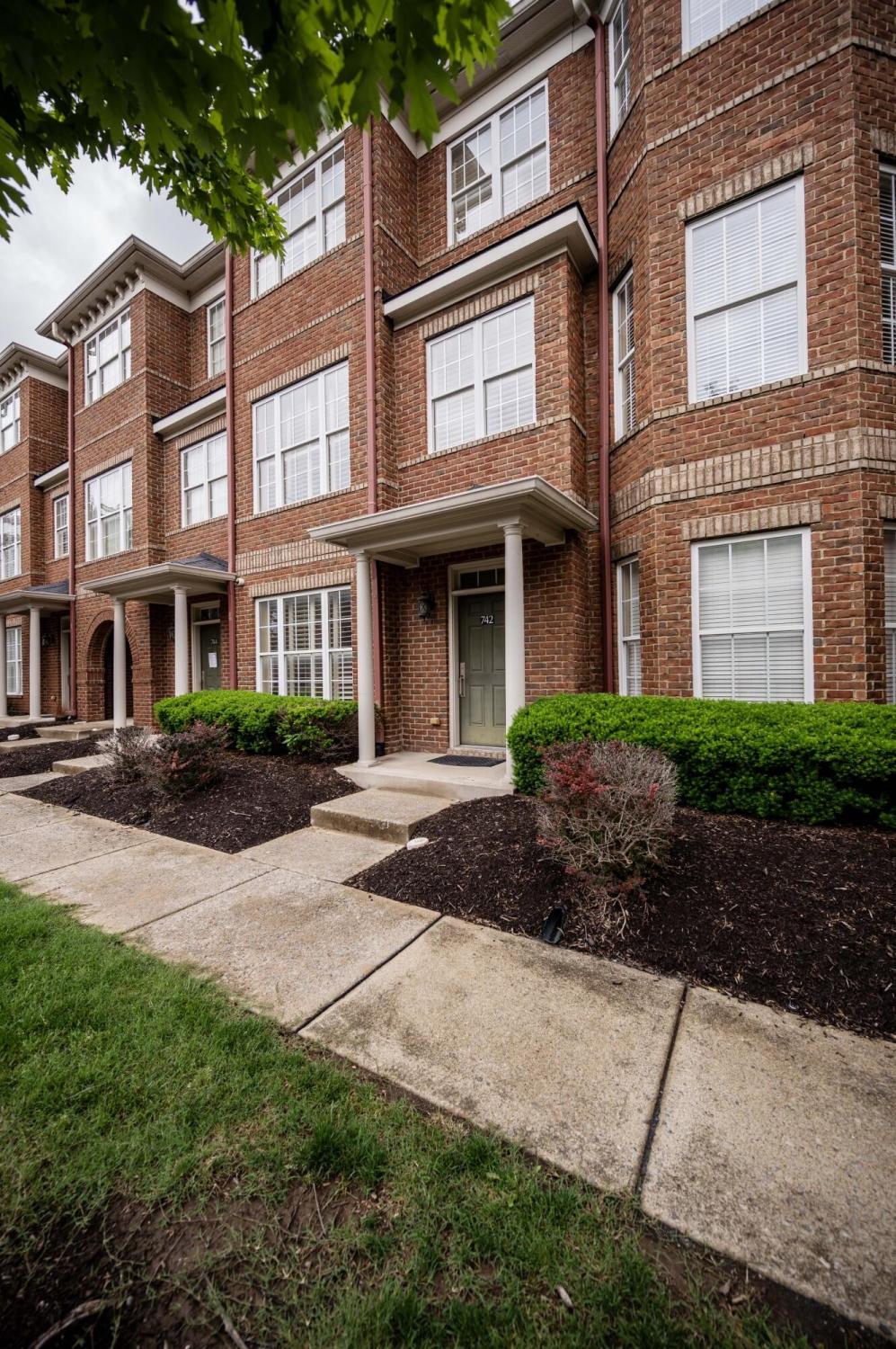 742-Wedgewood-Park For Sale