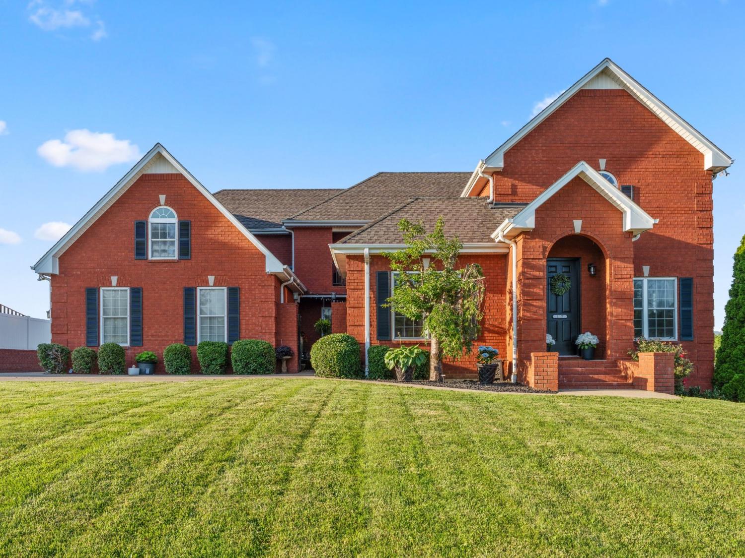 117-Pin-Oak-Dr For Sale