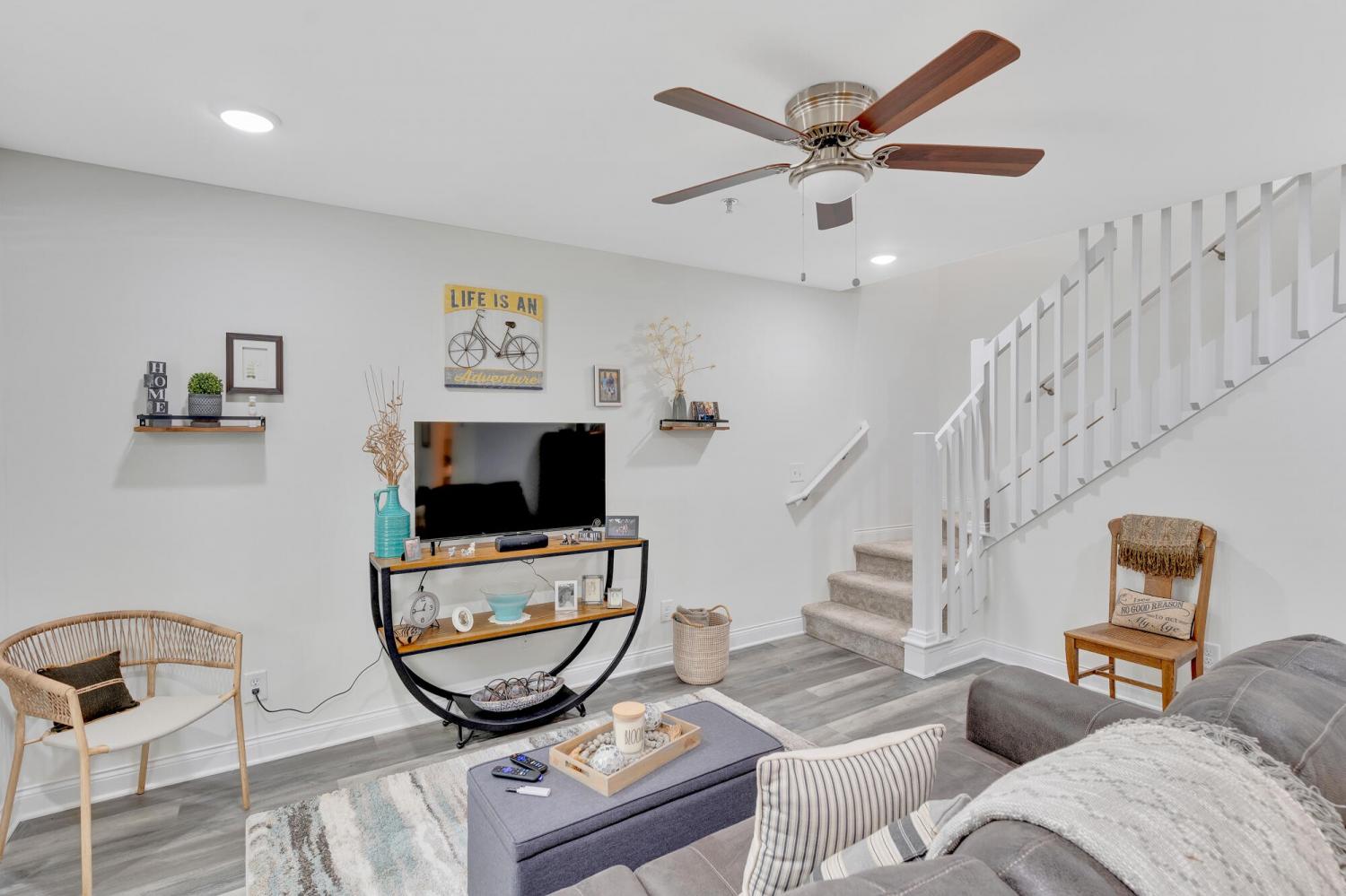 900-Mountain-Creek-Road For Sale