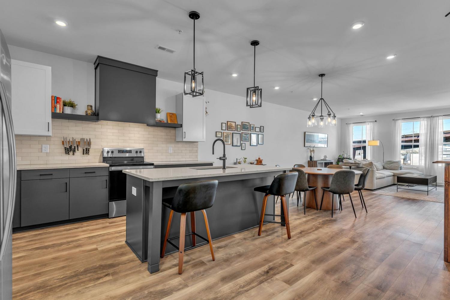 2044-Edison-Park-Ln For Sale