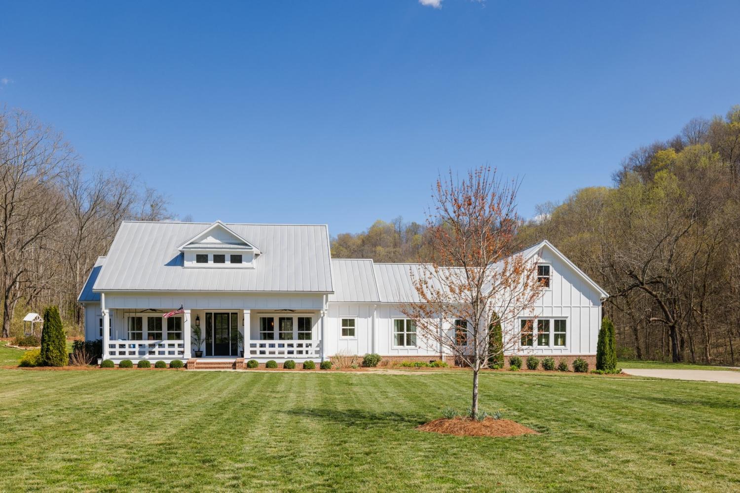 2672-Haywood-Hollow-Rd For Sale