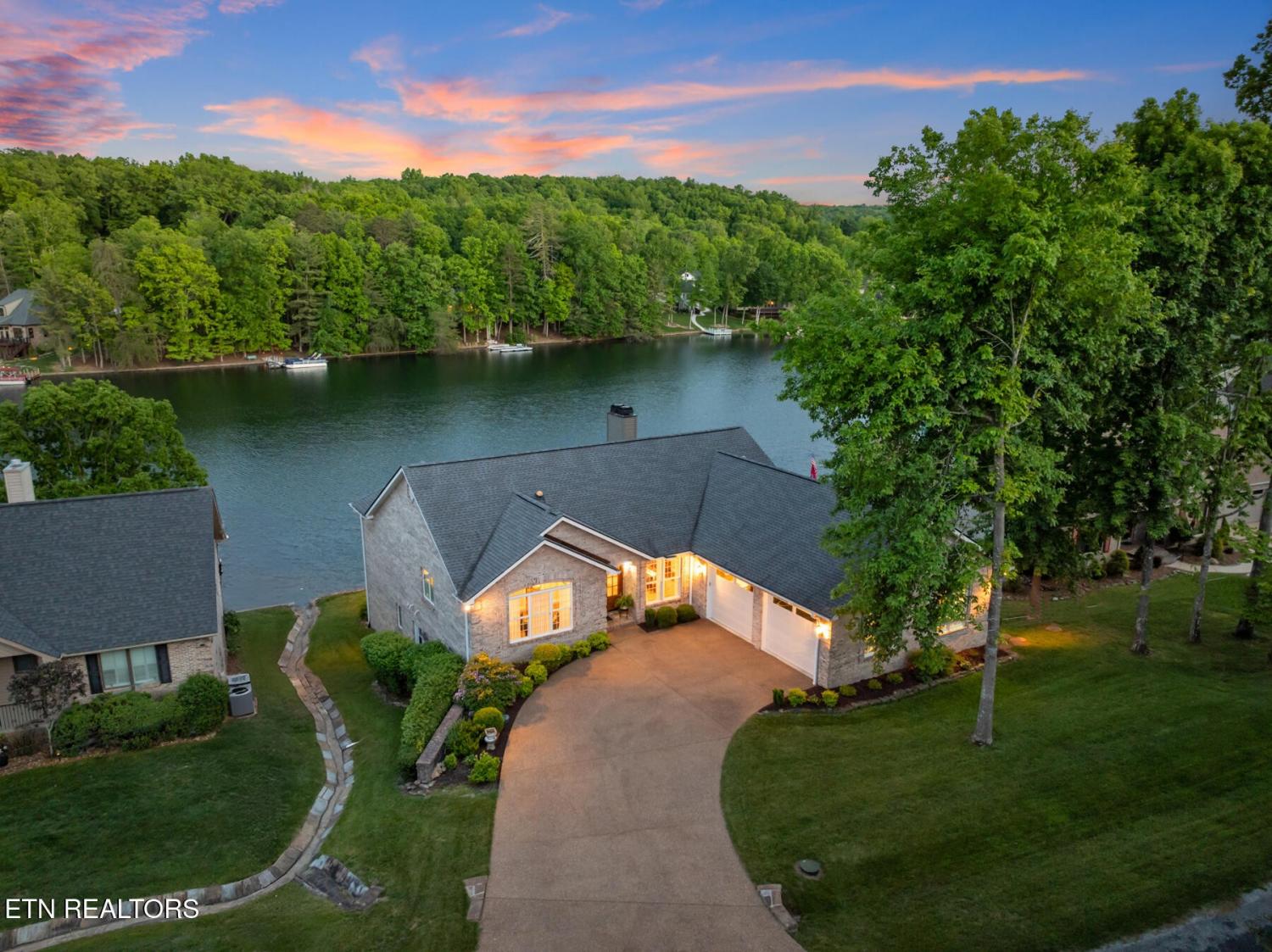 150-Motthaven-Drive For Sale