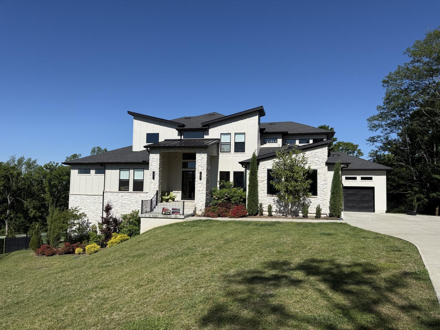 Ravenwood High School Property for Sale