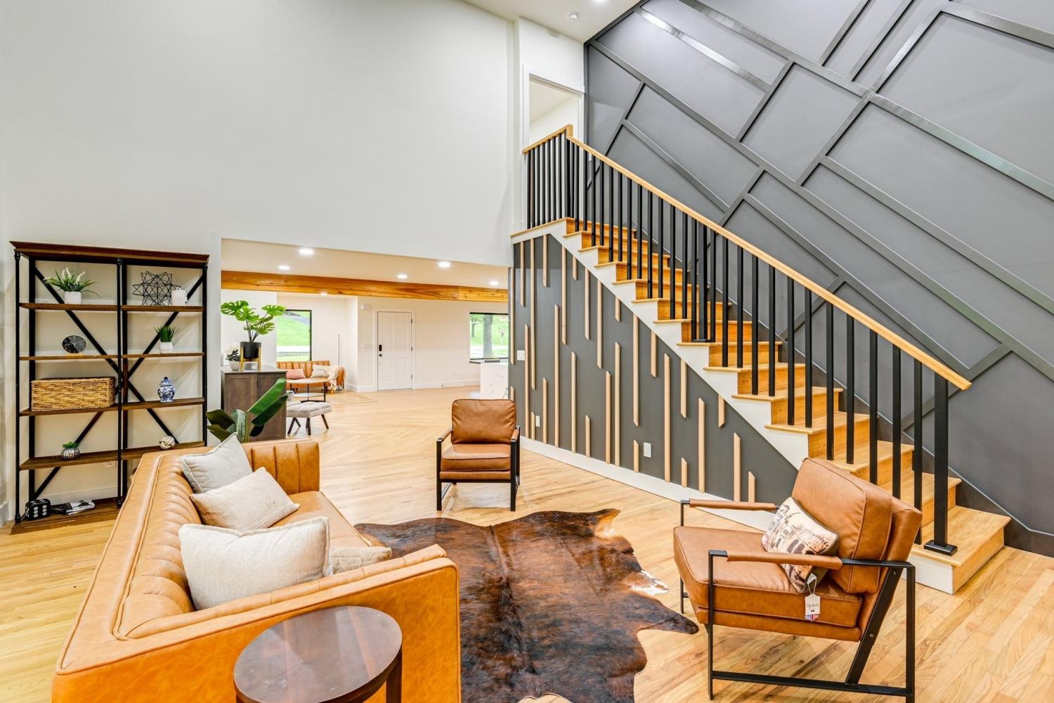 930-Downey-Dr For Sale