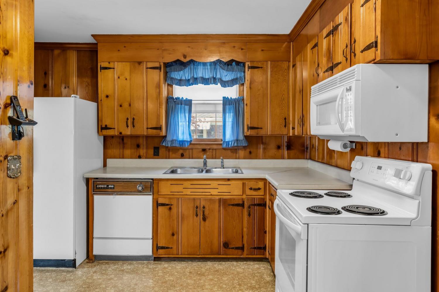 2128 Elm Hill Pike TN 37210 For Sale - 