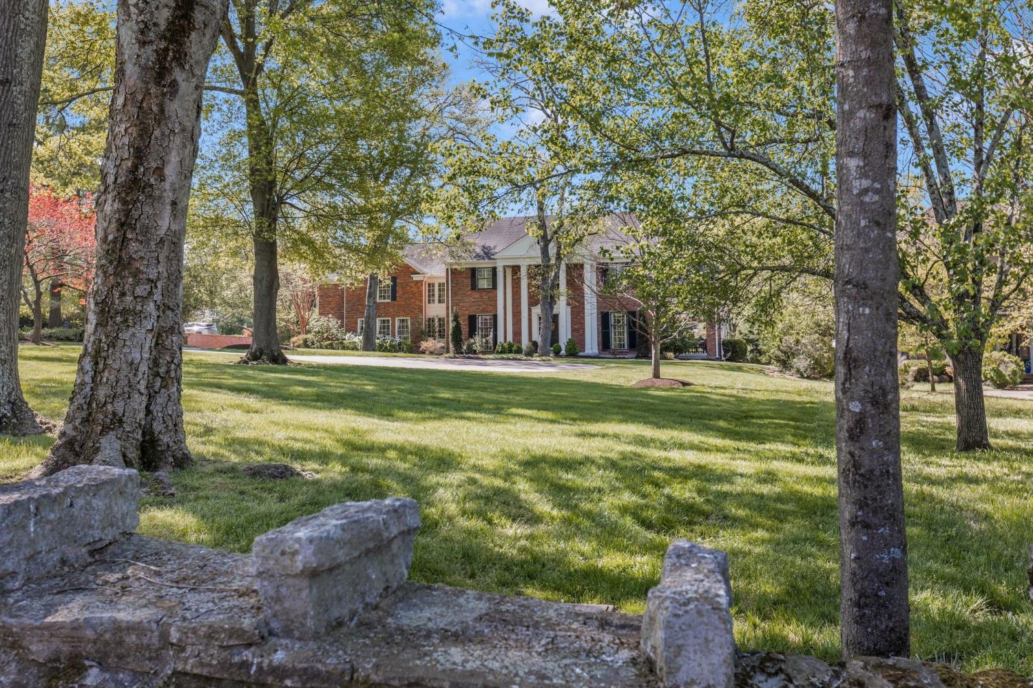 2433-Golf-Club-Ln For Sale